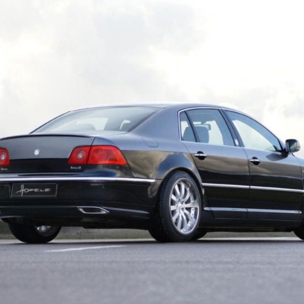 Hofele-Design конвертира VW Phaeton в Mythos Royal